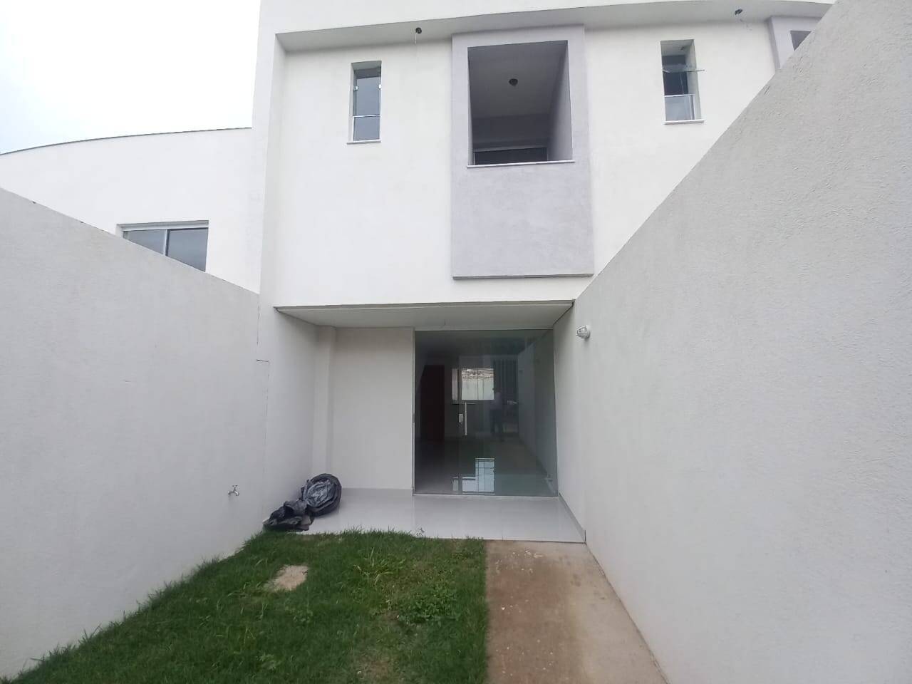 Casa, 2 quartos, 65 m² - Foto 1