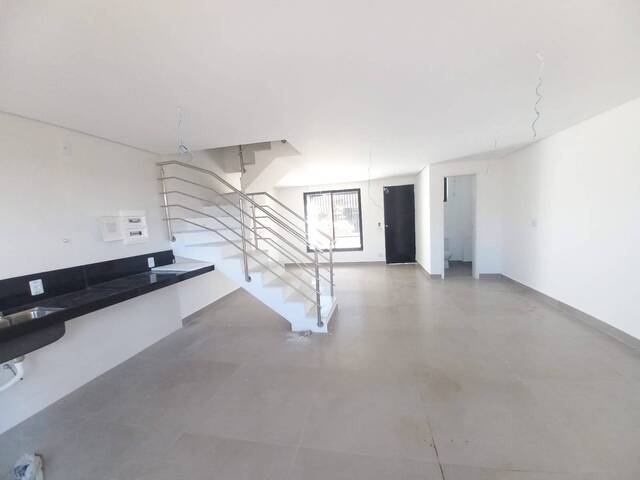 Casa para Venda em Belo Horizonte - 2