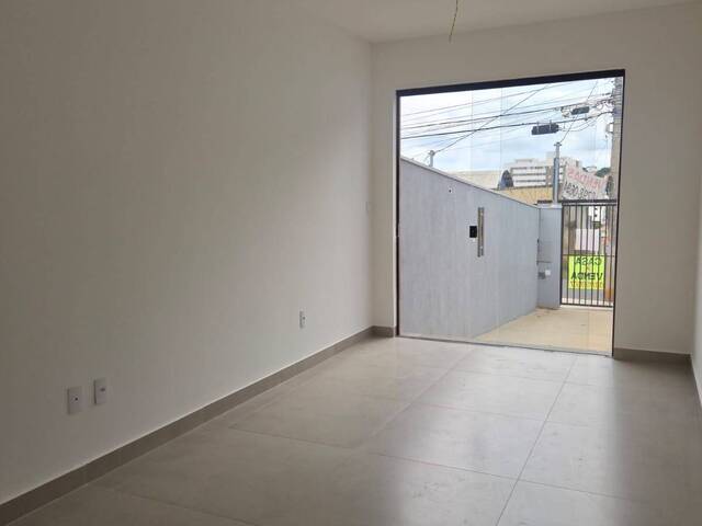 #19 - Casa para Venda em Belo Horizonte - MG - 2