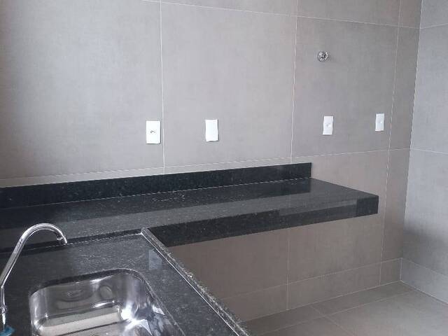 #20 - Casa para Venda em Belo Horizonte - MG - 3