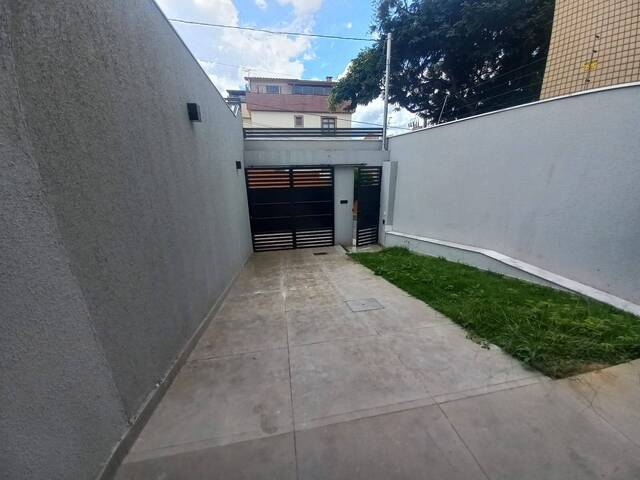 #41 - Casa para Venda em Belo Horizonte - MG - 3