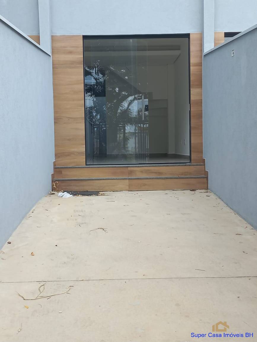 Casa, 2 quartos, 67 m² - Foto 1