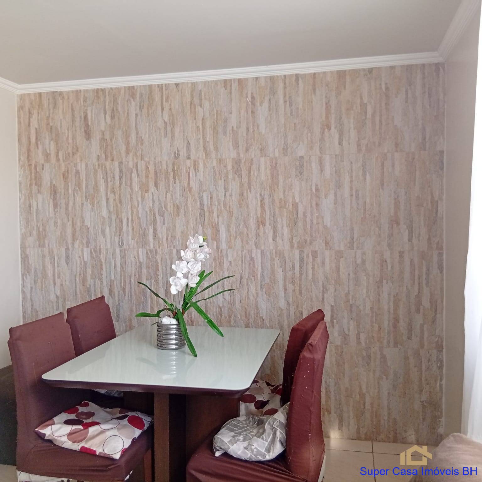 Casa, 3 quartos, 80 m² - Foto 1
